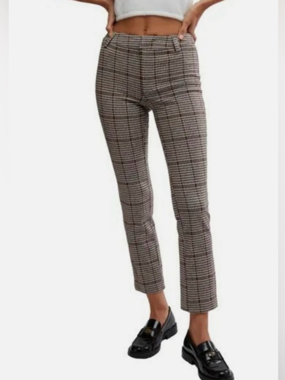 Free People
Molly Brown Plaid Slim Fit
Ankle Pants Size 4